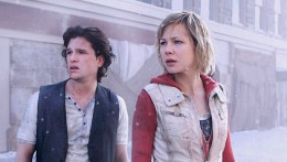 DVD Review: Silent Hill Revelation I just wish this 3D fad would die now - because if films like Silent Hill Revelation are the future, then I'm done with modern cinema.